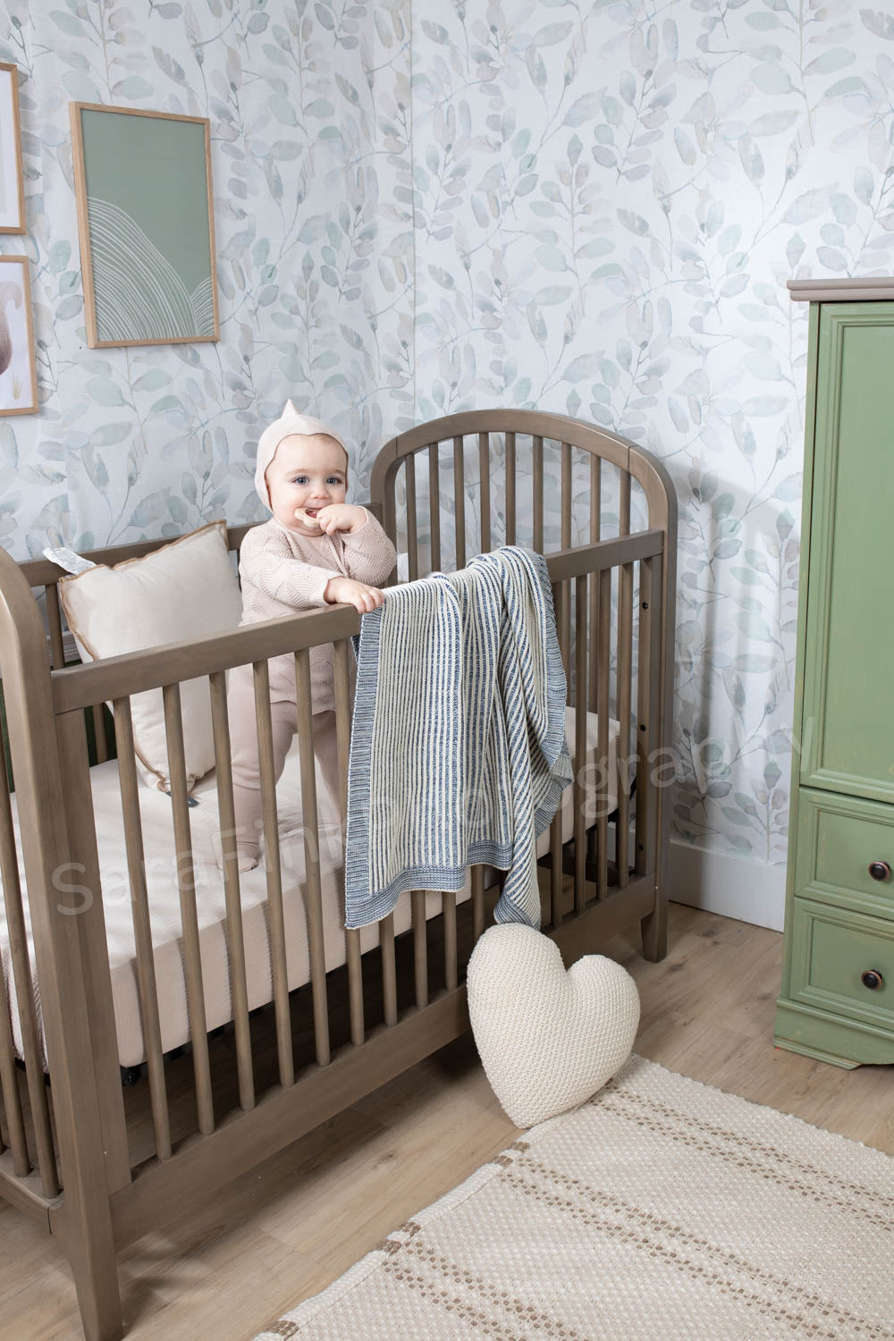 Heart Cushion-BL13-Ecru